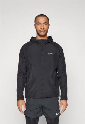 Schwarze Nike Regenjacken & Regenmäntel 